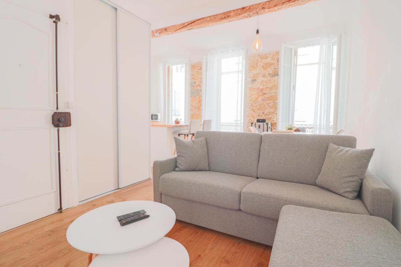Apartment Stylish In The Old Town, With Ac. *